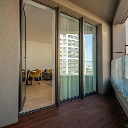 Skypark's Luxury I With Prime View Apartman *