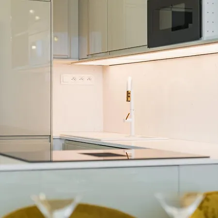 Skypark's Luxury I With Prime View Apartment